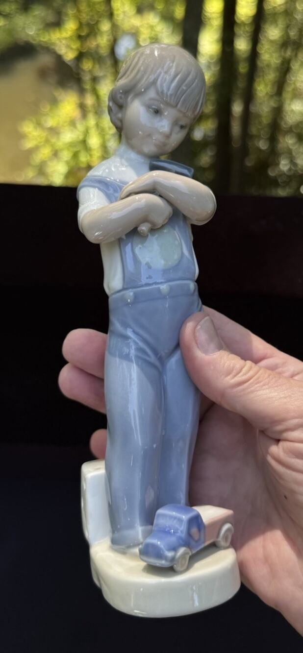 Lladro Figurine 4897 Mechanic Boy Figure 9” Tall Excellent! No Box!